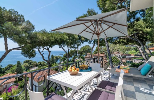 Eze Apartment | Mera - Two Bedroom Apartment, Sleeps 4