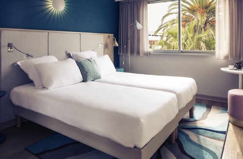 Villeneuve Loubet Beach Hotel | Mercure Villeneuve Loubet Plage