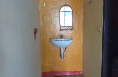 Simanindo House | Merlyn Guest House