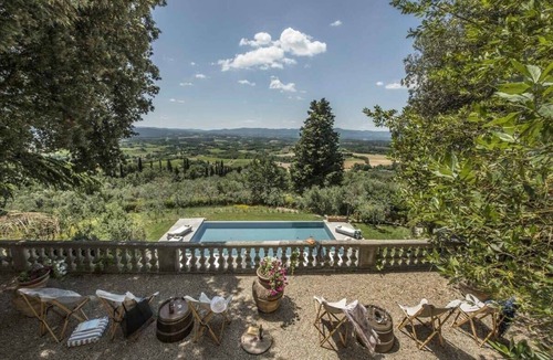 Loro Ciuffenna Villa | Mesmerizing Villa With Charming And Authentic View