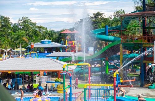 Padang Panjang Resort | Mifan Resort And Waterpark