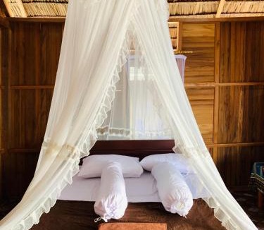 Arborek House | " Miguel Homestay RAJA AMPAT "