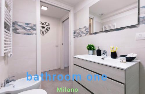 Stadera Apartment | Milan loft 3BR 3BA and fast Wi-Fi 15 minutes to Duomo