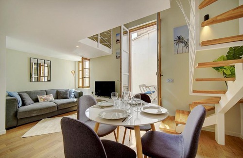 Cannes Old Town Apartment | Mimosa-200m Plage-4minPalais-Verrière Côte d’Azur