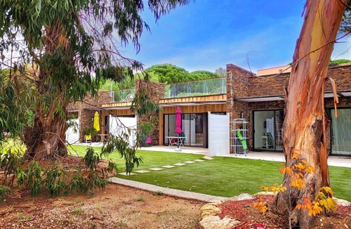 Sainte-Maxime Cottage | Mini-villa of 52 m² for 2-4 people with pool and spa, close to the beach