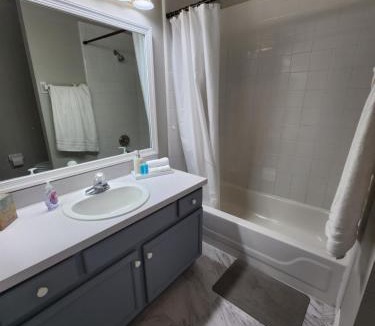 Eagle Pointe South House | MJ House