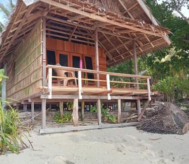 Mansuar Island House | Moana Raja Ampat Homestay