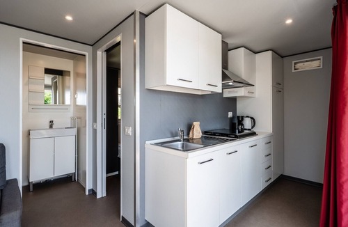 Margine Coperta-Traversagna House | Mobile Home 'Camping Belsito Venere 508' with Shared Pool, Wi-Fi & Air Conditioning