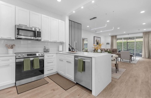 Casselberry House | Modern 3BR/3BA home in Prime Winter Park Location