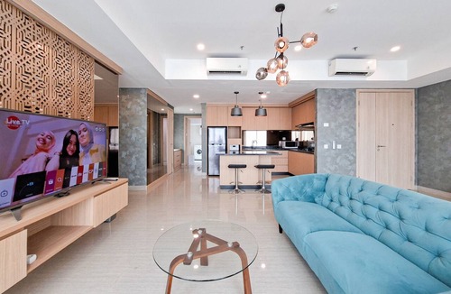Tangerang Apartment | Modern And Spacious 3Br At Apartment Hillcrest House
