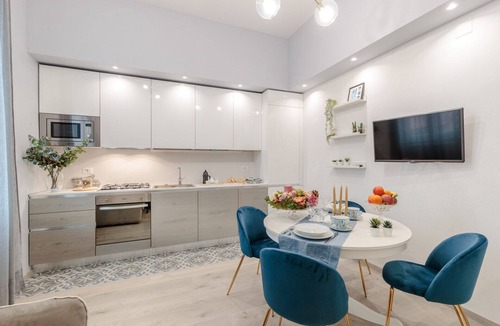 Viareggio Apartment | Modern Apartment by the Beach Promenade in Viareggio