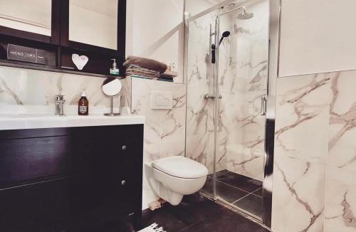 Carre d'Or Apartment | Modern Apartment Nice
