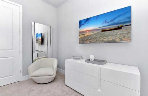 Reunion Apartment | Modern Condo Near Disney With Resort & Waterpark Access - B30-126