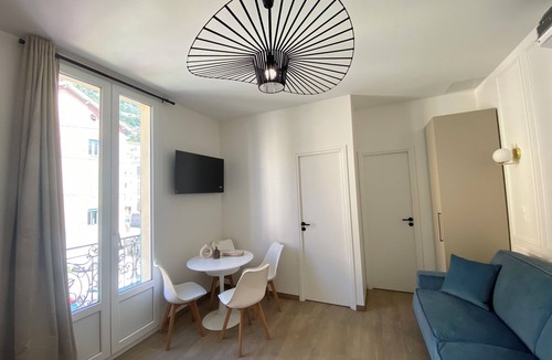 Cap d'Ail Apartment | 🏁 Modern Flat – A/C, High-Speed Wi-Fi – 15 min walk from Monaco GP Circuit
