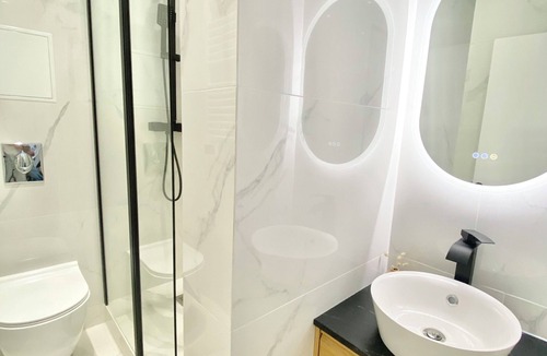 Cap d'Ail Apartment | 🏁 Modern Flat – A/C, High-Speed Wi-Fi – 15 min walk from Monaco GP Circuit