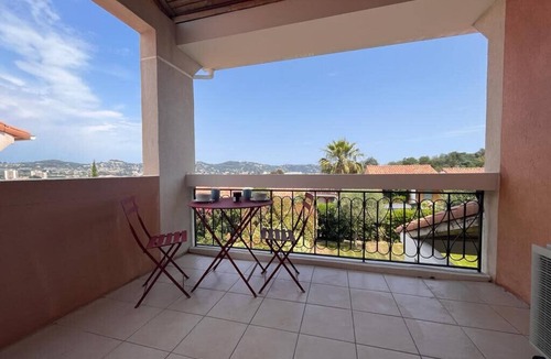 Le Cannet House | Modern House's Cannes - Swimming Pools, AC and Garage - BENAKEY