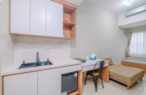Kedungmanggu Apartment | Modern Look 1BR at LRT City Sentul - Royal Sentul Park Apartment