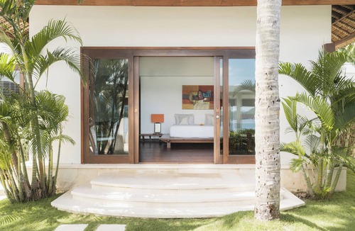 Manggis Villa | Modern Luxury 5 Bdr Ocean front Villa w/Infinity Pool in Candidasa