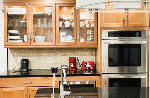 Longwood House | Modern Luxury Retreat - Bright, Cozy & Family-Ready near Orlando, FL