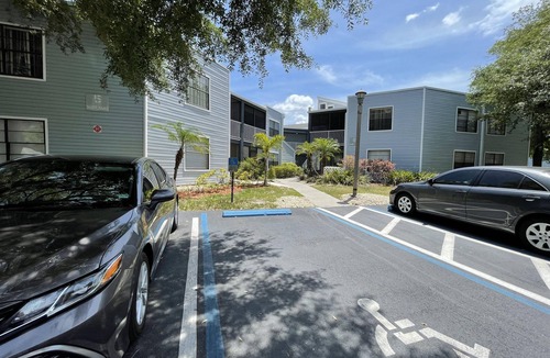 Ventura Condo | Modern Resort-Style Stay