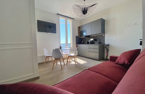 Cap d'Ail Apartment | 🏁 Modern Sea-View Flat – A/C, High-Speed Wi-Fi – 15 min walk from Monaco GP F1