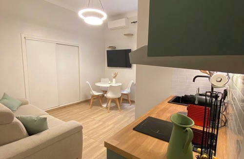 Cap d'Ail Apartment | Modern studio with A/C – 5 min from the beach – 15 min to Monaco GP