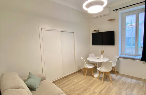 Cap d'Ail Apartment | Modern studio with A/C – 5 min from the beach – 15 min to Monaco GP