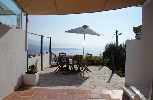 La Turbie House | Monaco1.5km/25 km of Monaco-Bordighera panorama/Furnished tourist accommodation */Garden