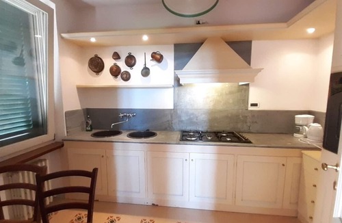 Altopascio Villa | Montecarlo, 1.5 acres, private pool, walk to restaurants. WIFI Close Lucca