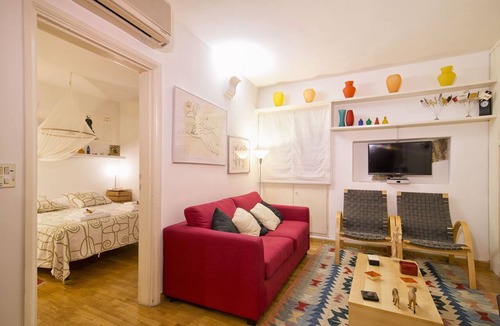 Rione V Ponte Apartment | Montevecchio 26 | Few meters from Piazza Navona