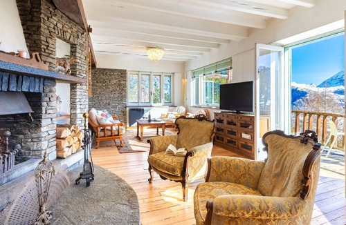 Cesana Torinese Ski Chalet | Moon Mountains Chalet/private SPA upon request/direct access to ski slopes