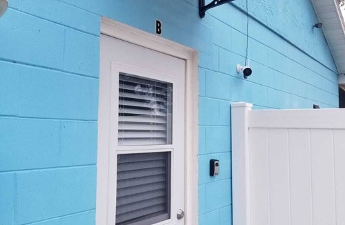 Altamonte Springs Apartment | More blessing Paradise: Studio private entrance #B