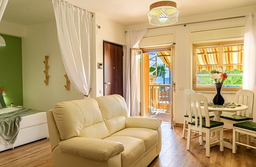 Roccalumera Apartment | Morgana House-Beachfront