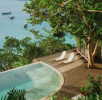 Mushroom Bay Resort | Morin Resort