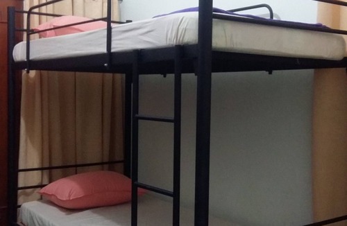 Teuku Umar Hostel | Morotai Camp - 4 Bed Mixed Dorm W.AC (En-Suit)