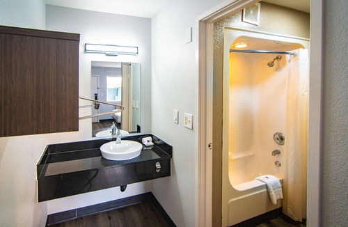 Kissimmee Hotel | Motel 6 Kissimmee, FL - Orlando