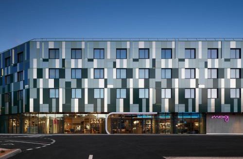 Biot Hotel | Moxy Sophia Antipolis