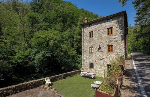 Pescia Villa | Mulino del Rossino In Pescia, Tuscany