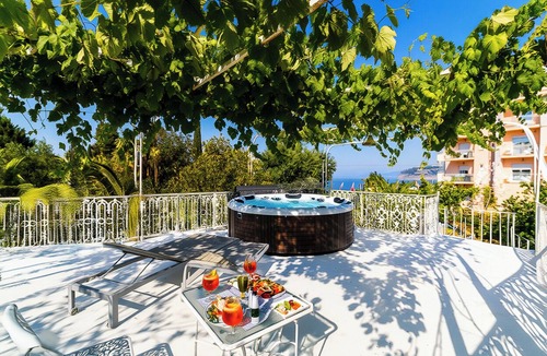 Sorrento Historic Centre Villa | Muta House with Sea view terrace