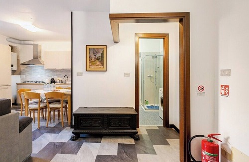 Barriera Vecchia-San Giacomo Apartment | MV - Three-room apartment, covered garage 15 minutes from downtown