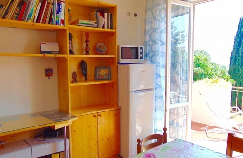 Villaggio Taunus Apartment | N189 - Numana, two-room apartment with garden and terrace