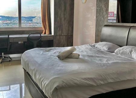 Lubuk Baja Apartment | Nagoya Mansion Residence with City View