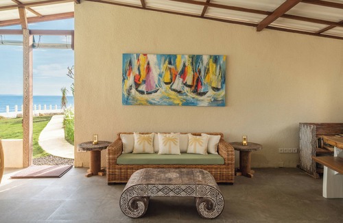 Mushroom Bay Hotel | Naluna - Luxury Glamping Resort in Nusa Lembongan
