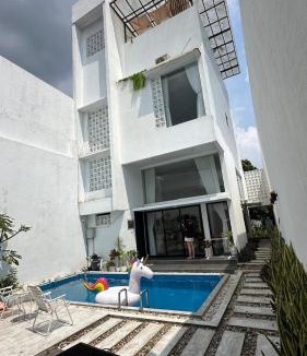 Bandung Villa | Namuya Alam Villa Private Pool, Rooftop , BBQ & Karaoke