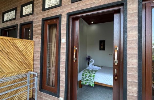 Sambahan House | Nano Ari Homestay
