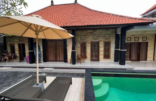 Batu Bolong House | Nari Homestay