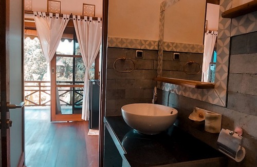 Baturiti Villa | Nature surrounded villa,in a vanilla organic orchard.