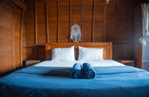 Batu Bolong Hostel | Naughty Nest Hostel Bali