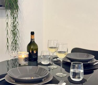 Navigli Apartment | Navigli Retreat True Milan Vibes