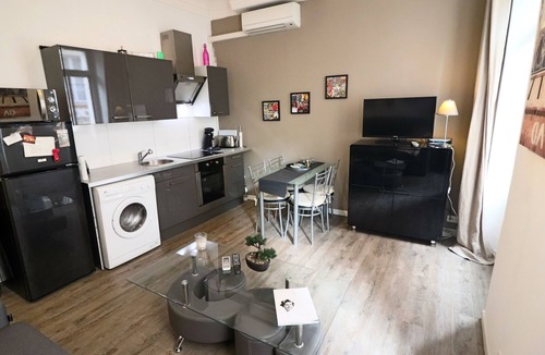 Cannes City Centre Apartment | Near Croisette, central, internet, air conditioning